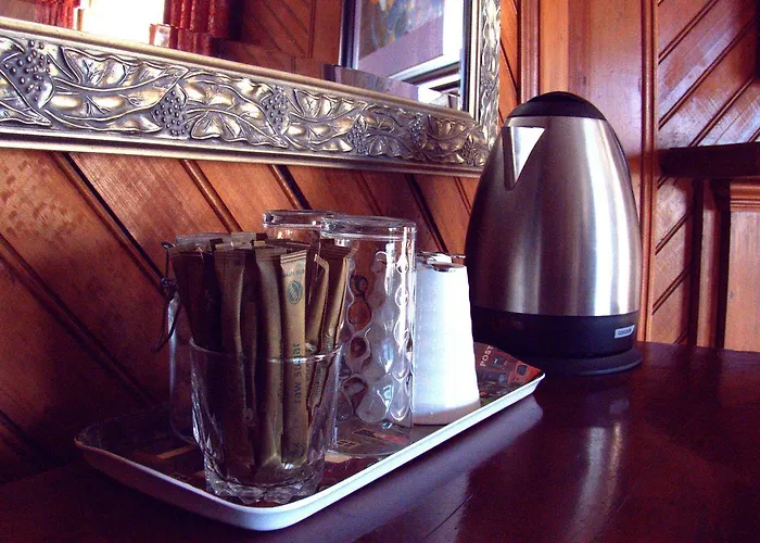 Shady Rest Bed & Breakfast